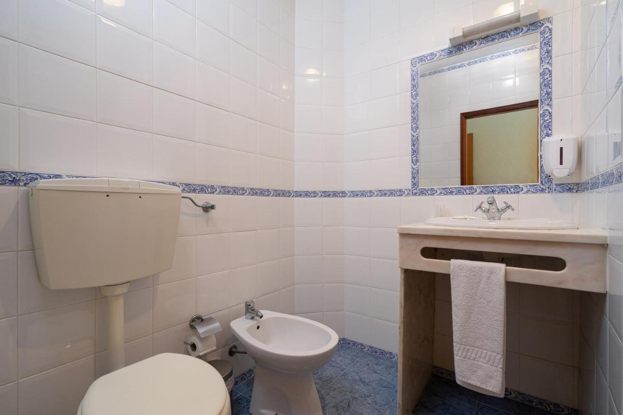 Residencial Capri By Umbral Hotel Albufeira Exterior photo